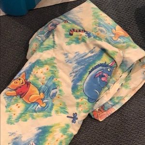Winnie the Pooh sheet set.